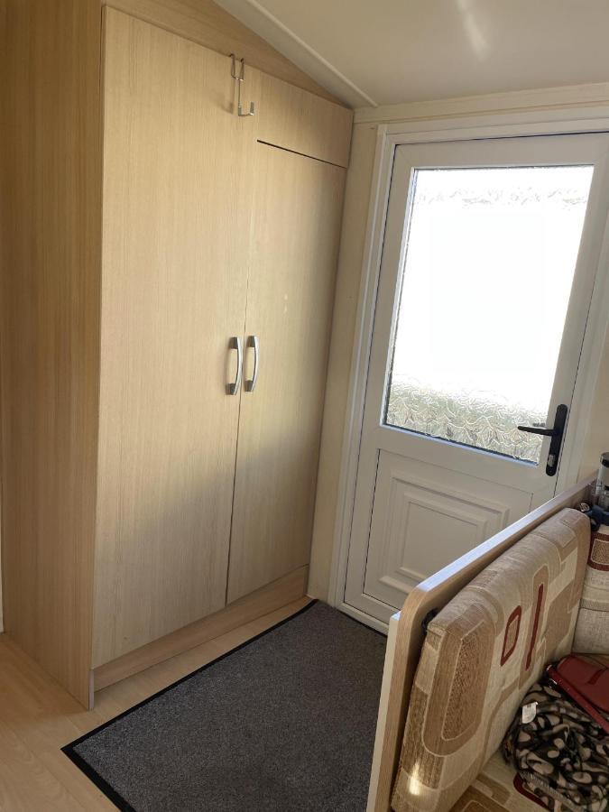 6 Berth Pet Friendly Caravan On Sandy Glade Berrow Exterior foto