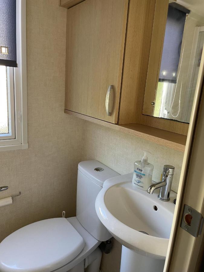 6 Berth Pet Friendly Caravan On Sandy Glade Berrow Exterior foto