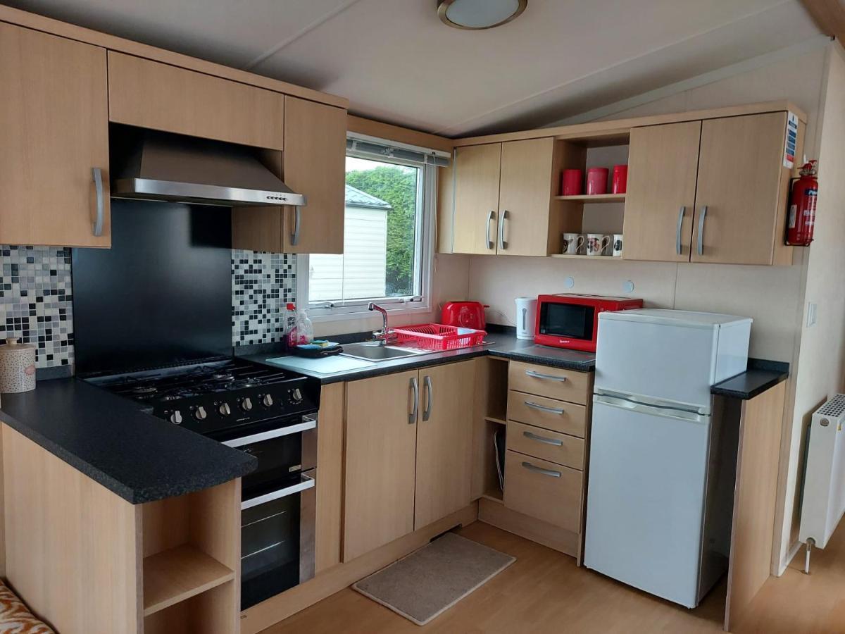 6 Berth Pet Friendly Caravan On Sandy Glade Berrow Exterior foto
